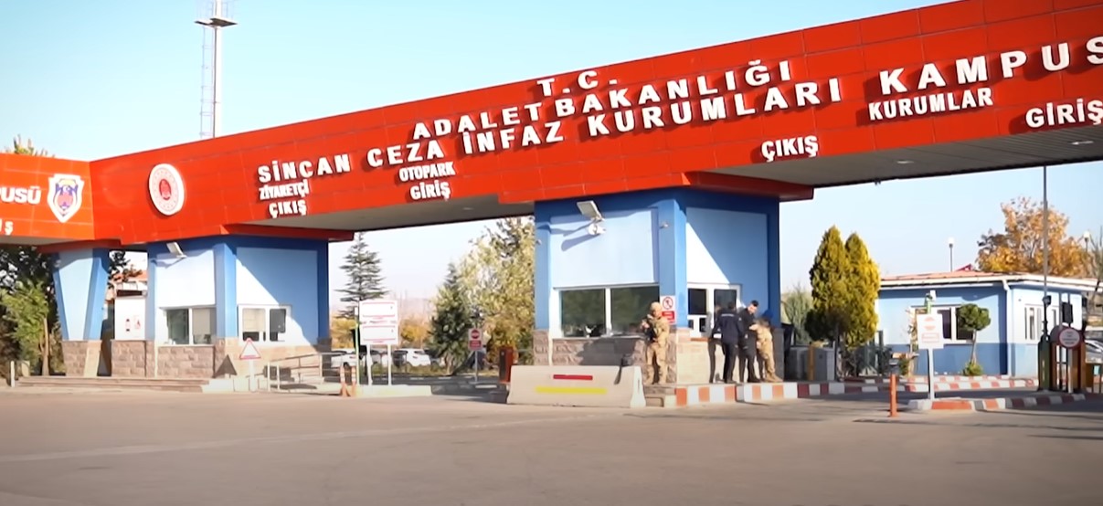 esi-hapiste-olan-kadinlara-maas-nedir.jpg