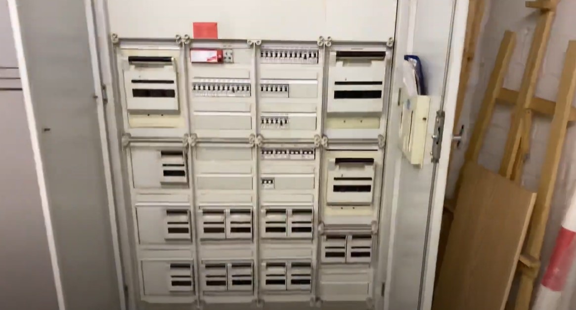 almanyada-elektrikci-olmak.jpg